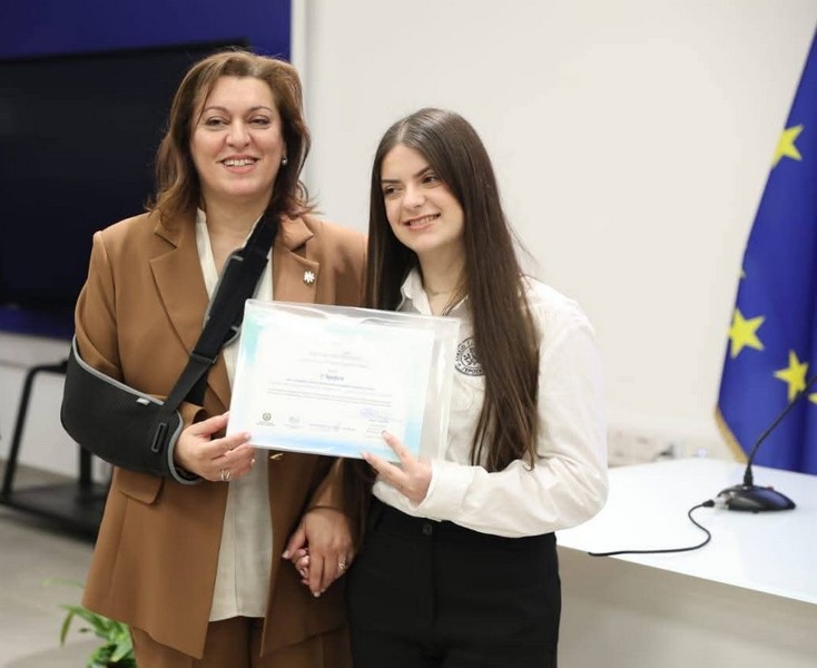 1ο ΒΡΑΒΕΙΟ στον Παγκύπριο Διαγωνισμό συγγραφής κειμένου με θέμα «Άνθρωποι που εμπνέουν: Ξεπερνώντας τα έμφυλα στερεότυπα και τις κοινωνικές προσδοκίες» - Κατηγορία Λυκείων