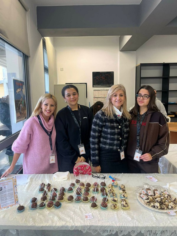 ΜΑΘΗΤΙΚΗ ΕΠΙΧΕΙΡΗΣΗ: LOUKOUMIA BARS